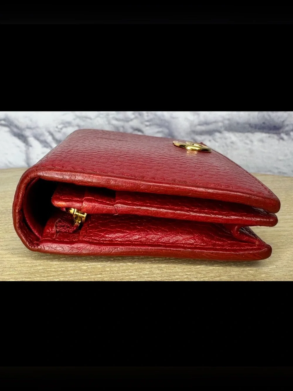 Gucci Red Pebbled Leather Card Holder with Gold Double G Hardware